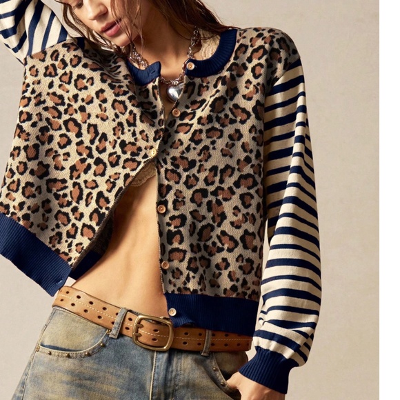 Cozy Leopard Print Striped Button Down Light Loose fit Cardigan - Picture 3 of 5